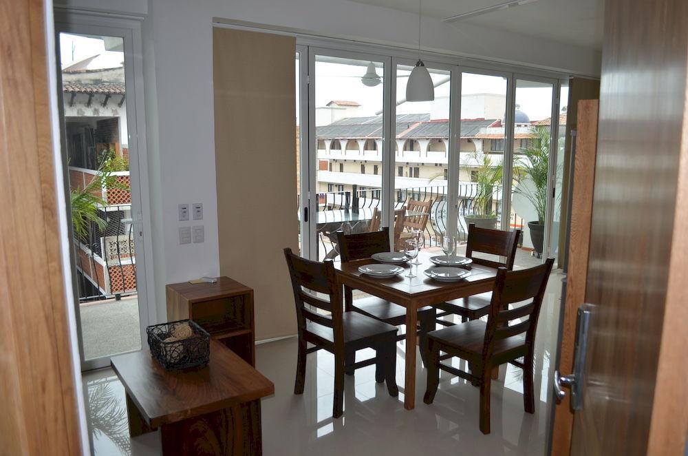 פוארטו ואלארטה Hotel Andales On The Bay Suites מראה חיצוני תמונה