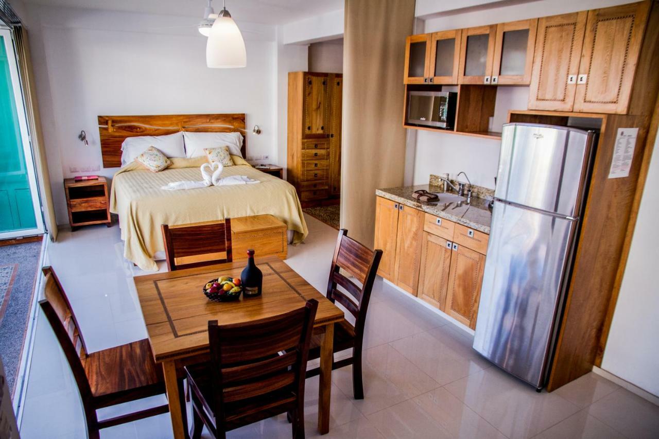 פוארטו ואלארטה Hotel Andales On The Bay Suites מראה חיצוני תמונה